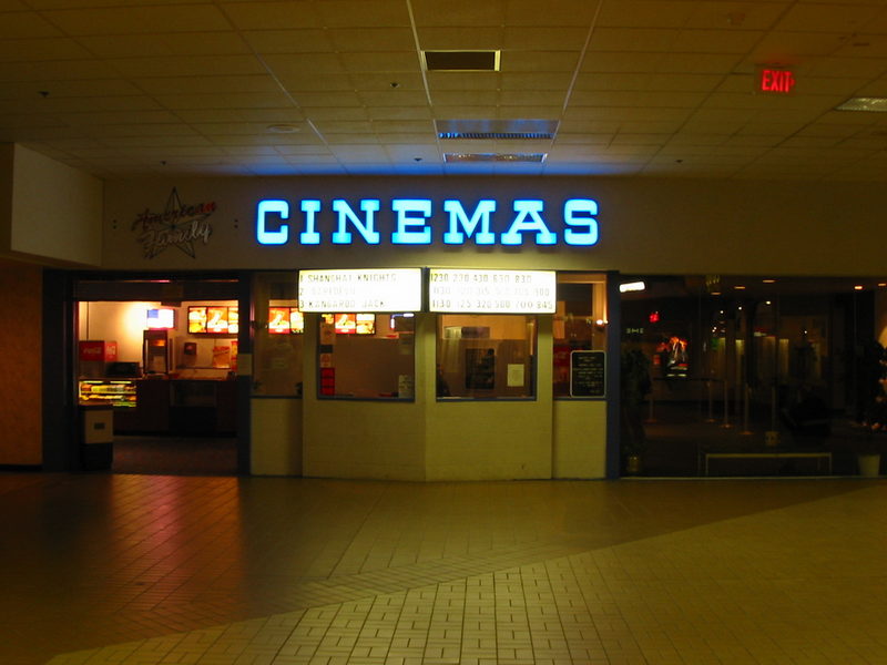 Livonia Mall Cinema - FEB 2003 (newer photo)